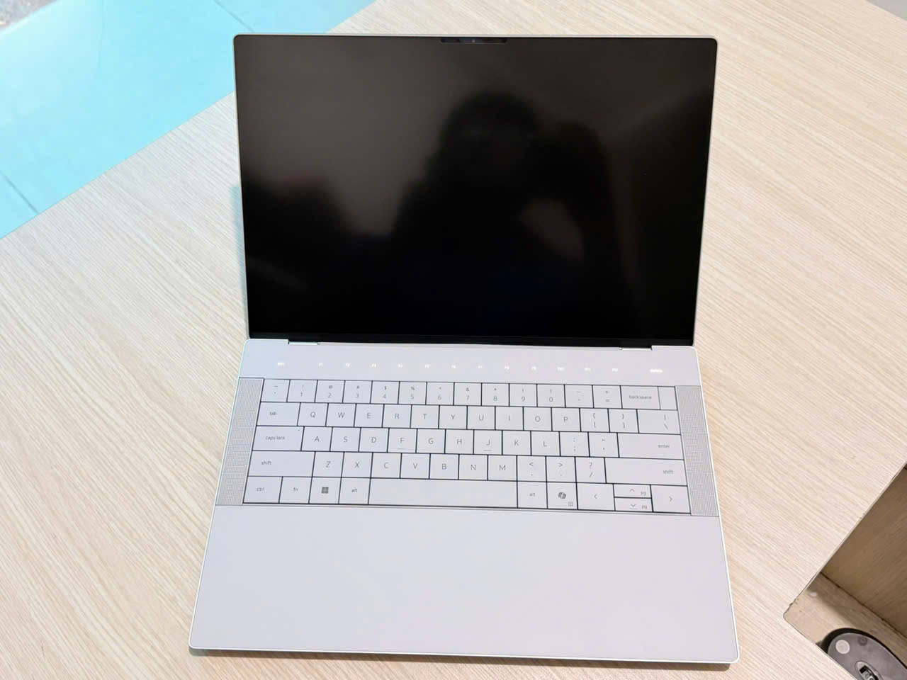 dell xps 9440 xách tay giá rẻ